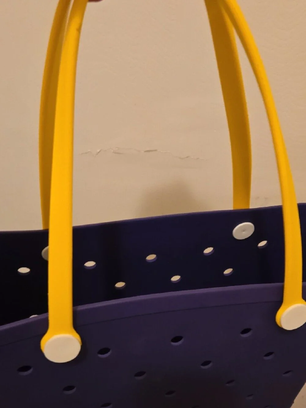 L.A. Lakers Purple Tote with Gold Handles. NWOT.
